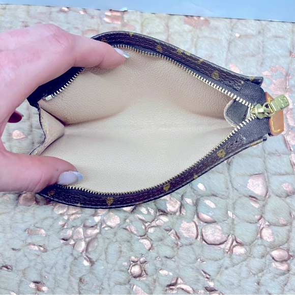 Auth Louis Vuitton monogram canvas accessory cosmetic bucket pouch pm clutch - Picture 9 of 10